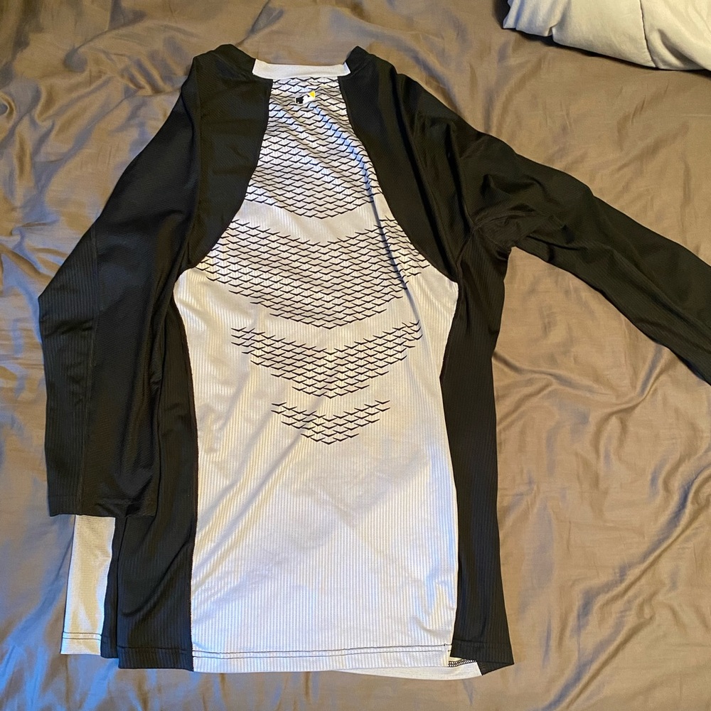 Pittsburg Pirates long sleeve shirt